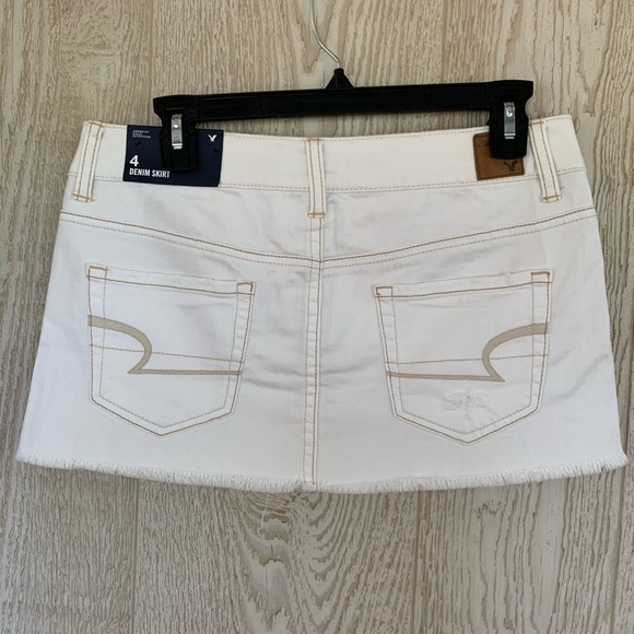 American Eagle White Distressed Denim Micro Mini - Picture 6 of 7